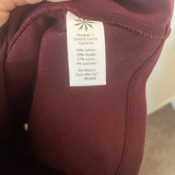 EUC Skirt from Athleta - Picture 5 of 5